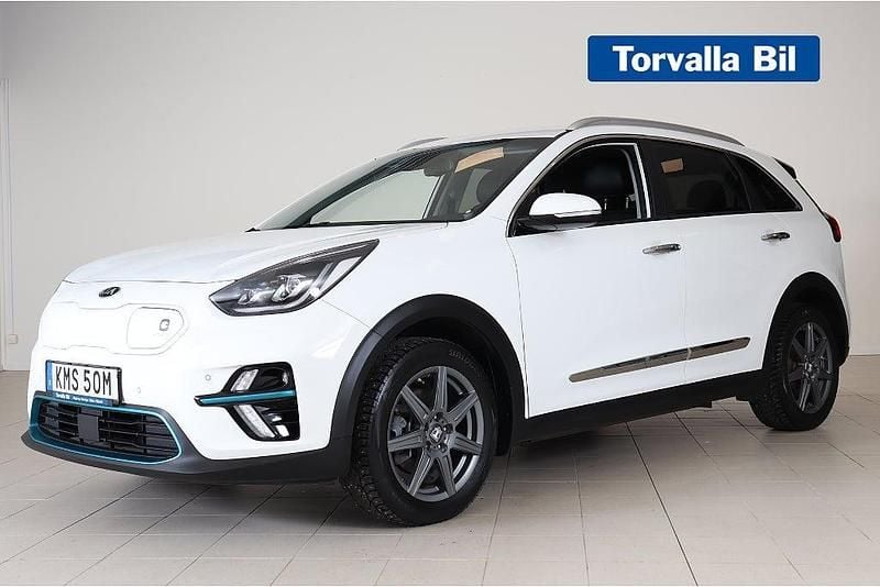 Vit Begagnad 2020 Kia e-Niro Advance SUV | 244 000 kr (Marknadspris) - Bild 1/4