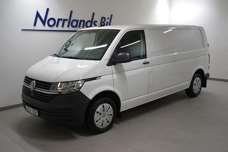 Vit (candyvit) Begagnad 2024 VW T6.1 Van | 519 900 kr (Marknadspris) - Bild 1/4