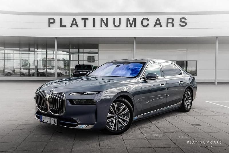 Begagnad BMW i7 Comfort Edition 400 kW (544 HK) 2022 Grå Sedan