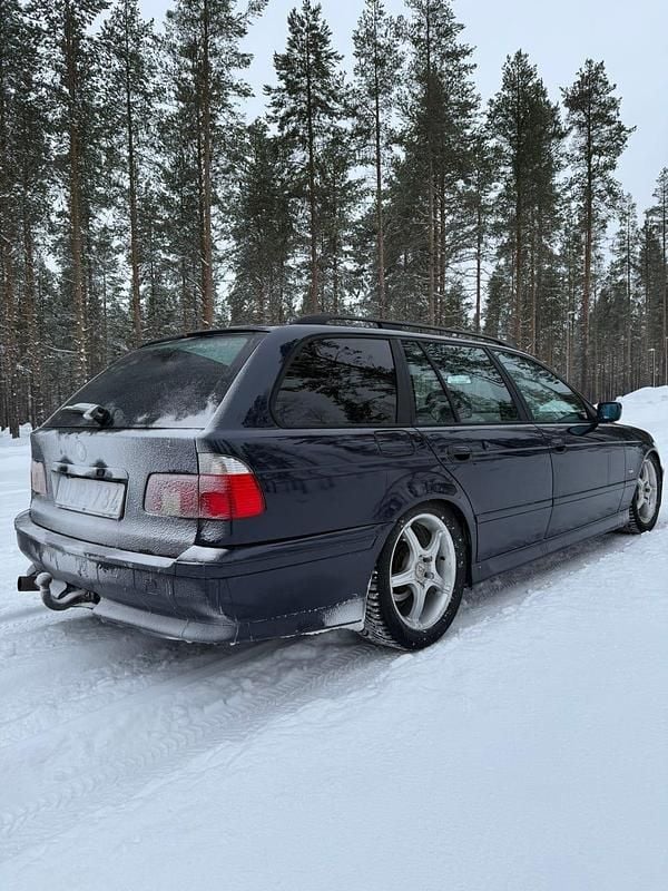 Begagnad BMW 525 192 HK (141 kW) 2004 Kombi