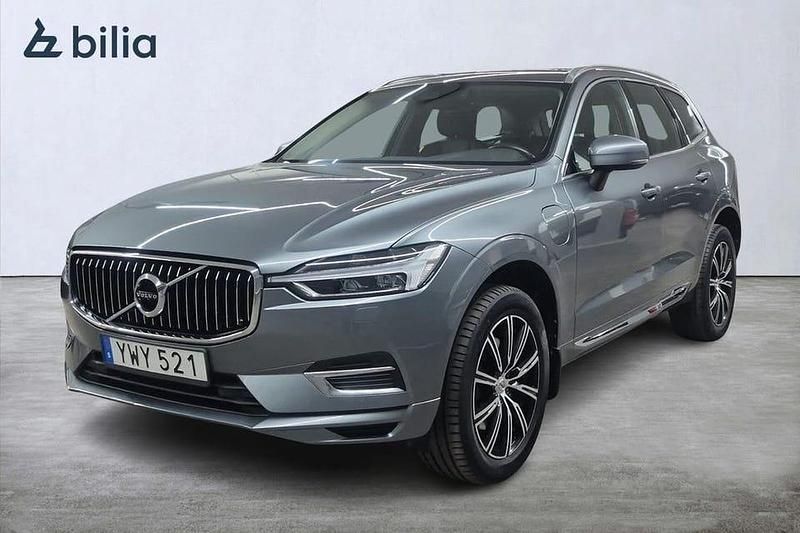 Grå Begagnad 2018 Volvo XC60 Inscription SUV | 319 900 kr (Marknadspris) - Bild 1/3