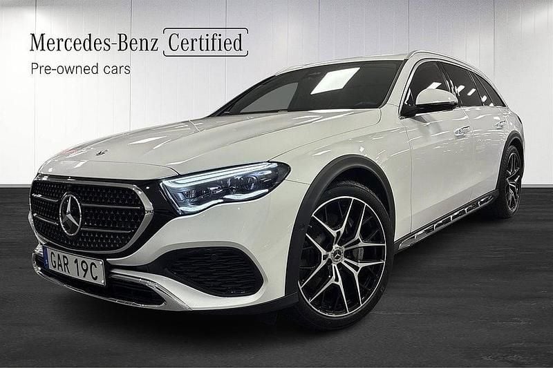 Vit Begagnad 2024 Mercedes E300 Avantgarde Kombi | 739 000 kr (Dyr) - Bild 1/4