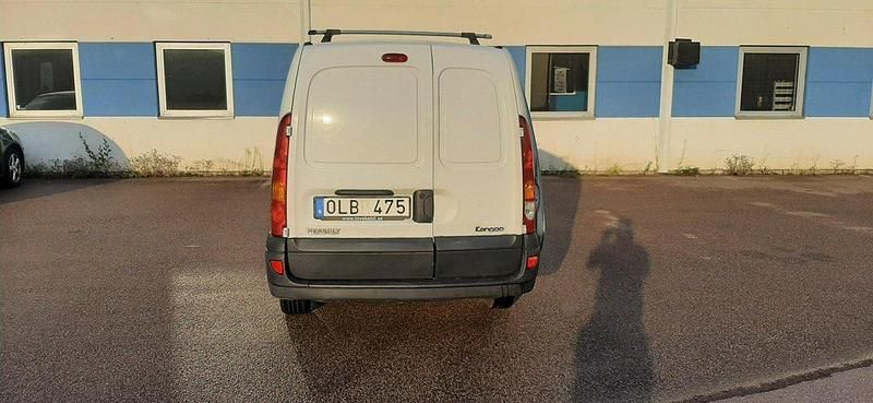Vit Begagnad 2007 Renault Kangoo Minibuss | 22 000 kr (Marknadspris) - Bild 1/4