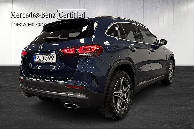 Begagnad Mercedes GLA250 AMG 160 HK (117 kW) 2022 Blå SUV