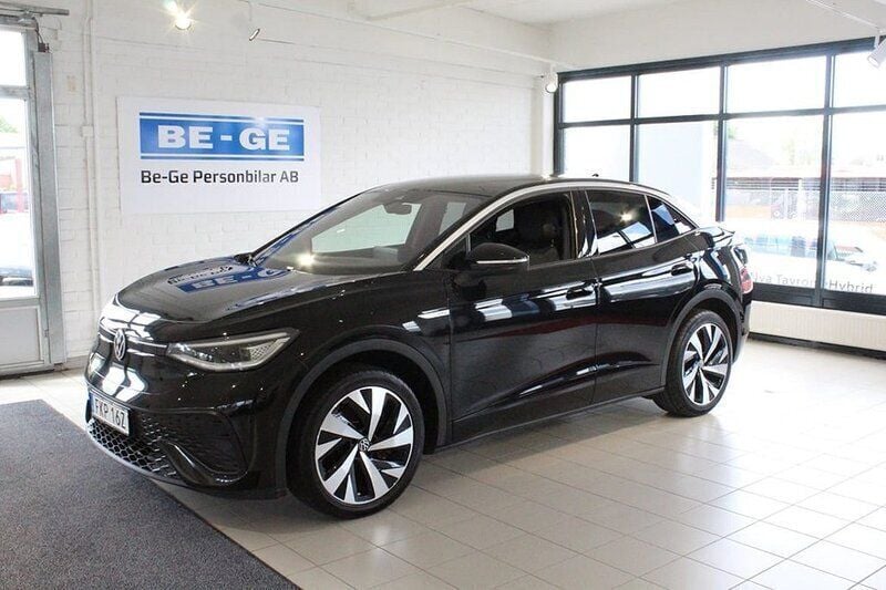 Svart Begagnad 2022 VW ID.5 Pro Performance SUV | 359 000 kr (Marknadspris) - Bild 1/4