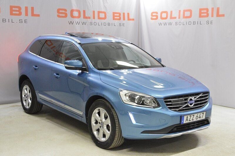 Blå Begagnad 2015 Volvo XC60 Business Edition SUV | 184 900 kr (Marknadspris) - Bild 1/4