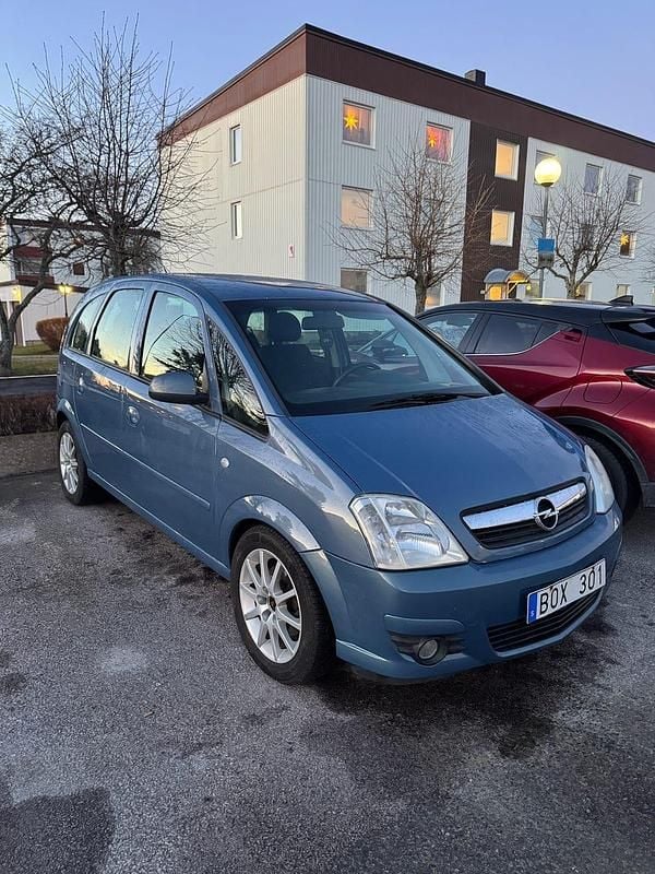 Begagnad Opel Meriva 101 HK (74 kW) 2007 Minibuss