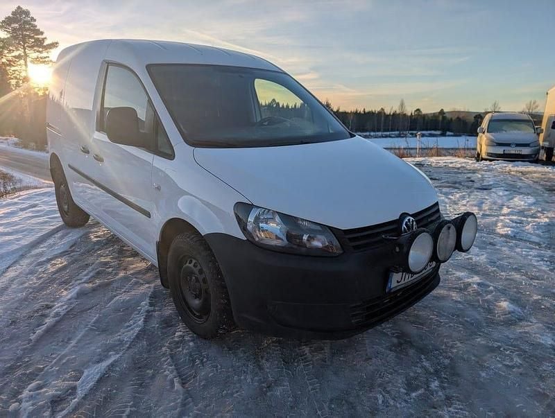Begagnad VW Caddy 110 HK (80 kW) 2015 Vit Minibuss