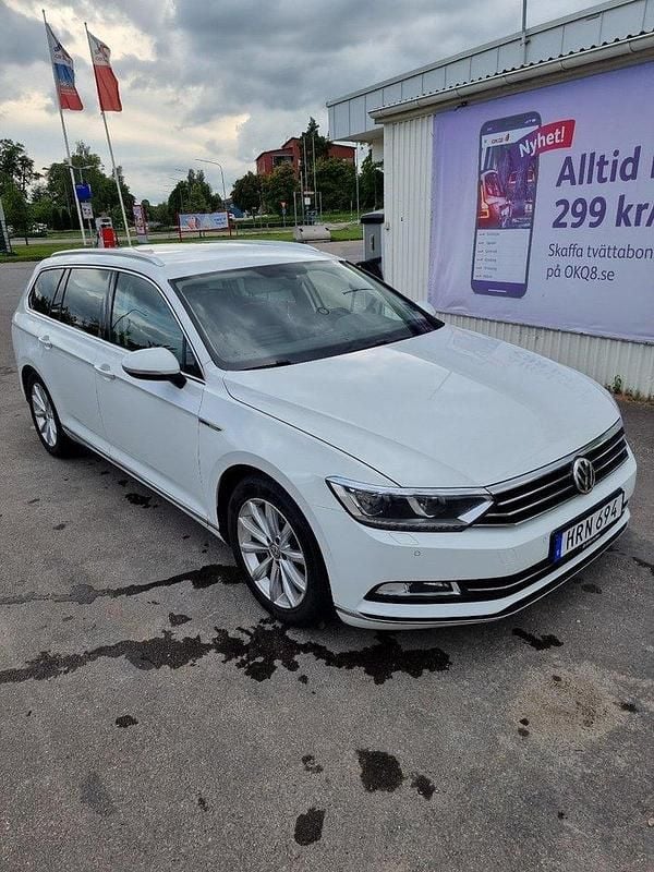 Vit Begagnad 2015 VW Passat GT Kombi | 145 000 kr (Lite dyr) - Bild 1/4