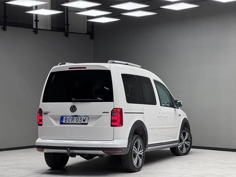 Begagnad VW Caddy Executive 122 HK (89 kW) 2019 Vit Minibuss