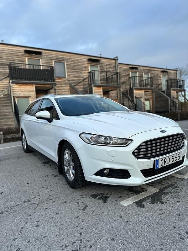 Begagnad Ford Mondeo 115 HK (84 kW) 2015 Kombi