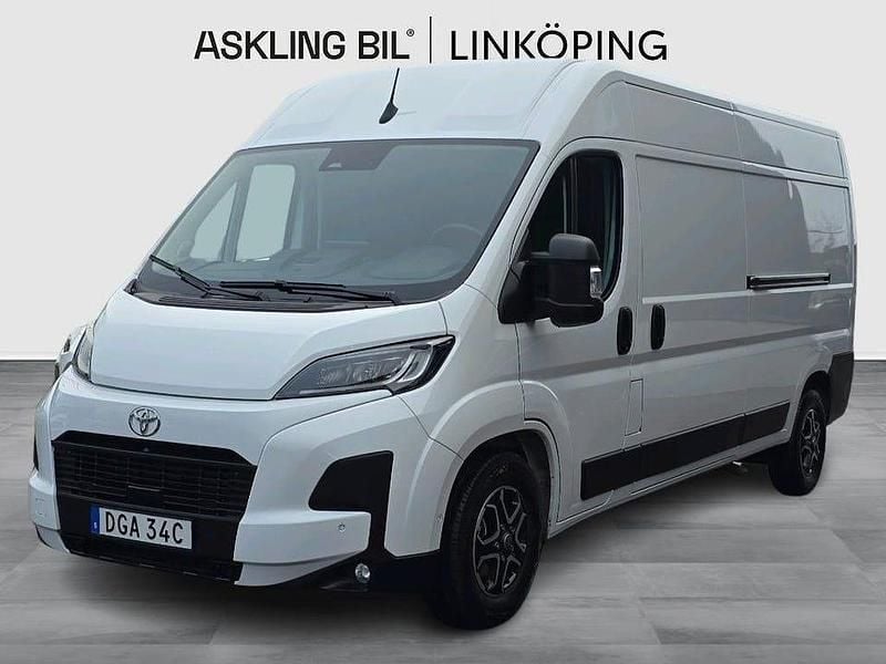 Begagnad Toyota Proace 180 HK (132 kW) 2024 Vit Minibuss