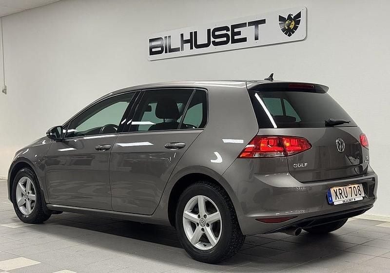 Begagnad VW Golf VII 110 HK (80 kW) 2015 Grå Halvkombi