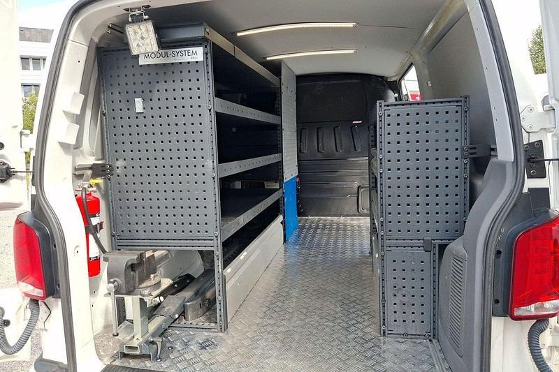 Vit Begagnad 2022 VW T6.1 Van | 519 000 kr - Bild 1/4