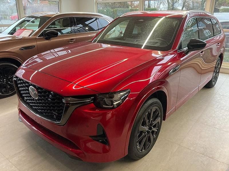 Röd Ny 2025 Mazda CX-80 Homura-Line SUV | 679 500 kr (Marknadspris) - Bild 1/4