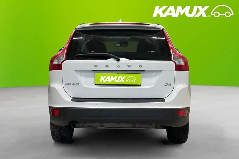 Begagnad Volvo XC60 Momentum 163 HK (119 kW) 2013 Vit SUV