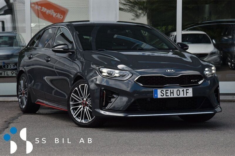 Grå Begagnad 2019 Kia ProCeed GT 2 Halvkombi | 214 900 kr (Marknadspris) - Bild 1/4