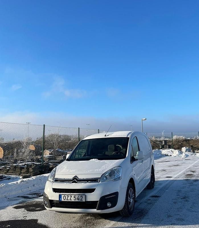 Begagnad Citroën Berlingo 99 HK (72 kW) 2016 Minibuss