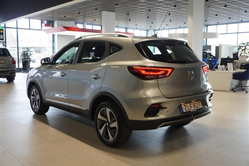 Begagnad MG ZS Luxury 130 kW (177 HK) 2021 Okänd Sedan