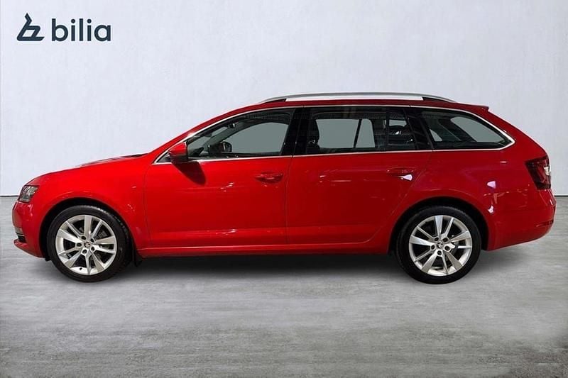 Röd Begagnad 2018 Skoda Octavia Kombi | 149 000 kr (Marknadspris) - Bild 1/3