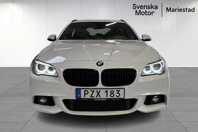 Begagnad BMW 520 M Sport 184 HK (135 kW) 2013 Vit Kombi