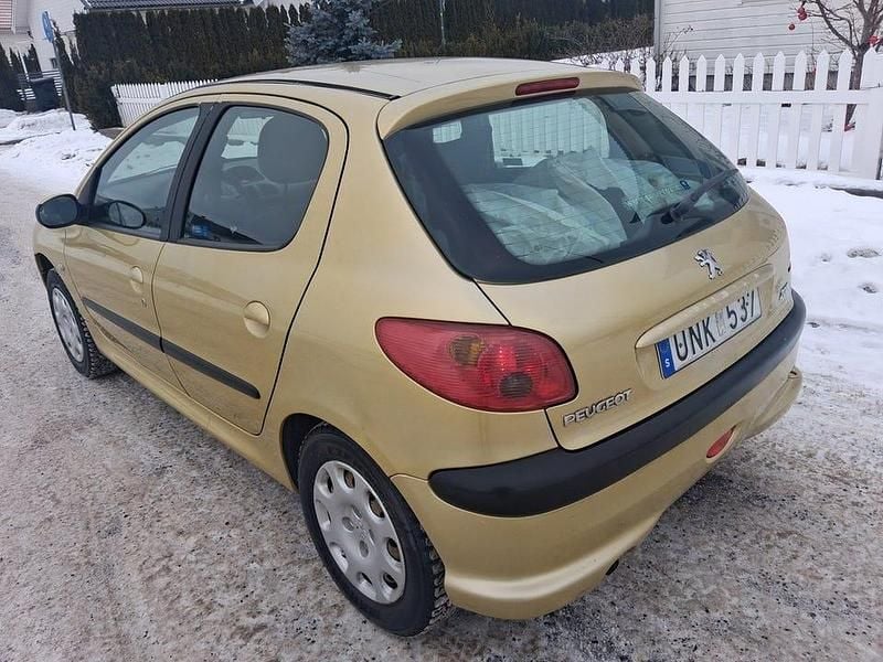 Begagnad Peugeot 206 109 HK (80 kW) 2004 Gulmet