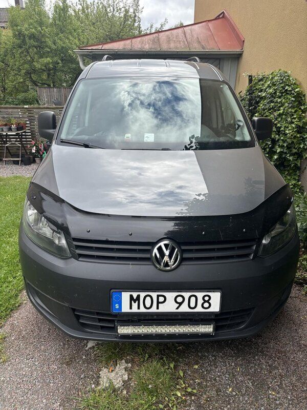 Grå Begagnad 2015 VW Caddy Maxi Minibuss | 65 000 kr - Bild 1/2