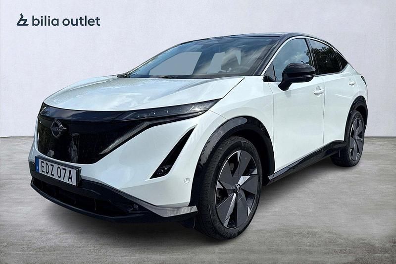 Vit Begagnad 2022 Nissan Ariya Evolve SUV | 429 900 kr (Marknadspris) - Bild 1/4