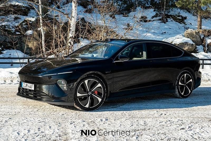 Begagnad Nio ET7 480 kW (653 HK) 2022 Svart Sedan