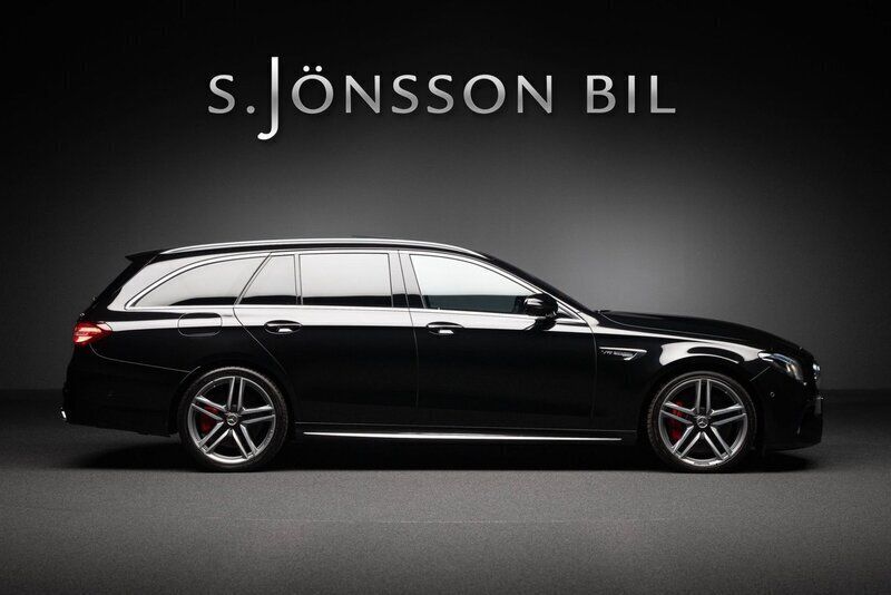 Svart Begagnad 2019 Mercedes E63S AMG AMG Kombi | 799 000 kr (Dyr) - Bild 1/4
