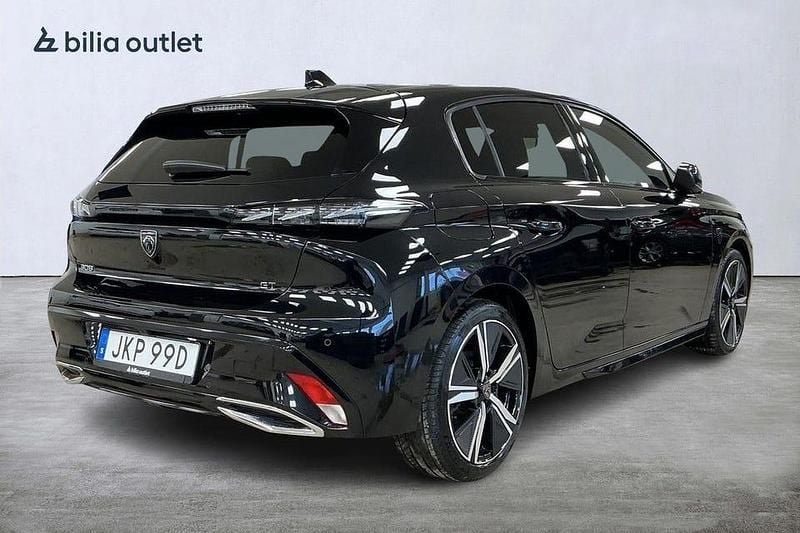 Begagnad Peugeot 308 131 HK (96 kW) 2023 Svart Halvkombi