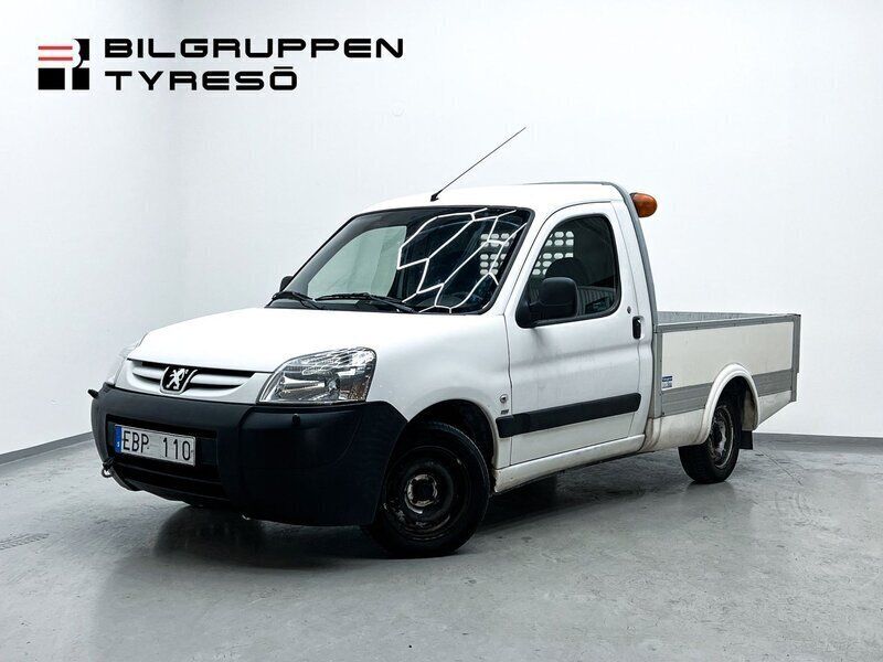 Vit Begagnad 2008 Peugeot Partner Minibuss | 34 900 kr (Marknadspris) - Bild 1/4