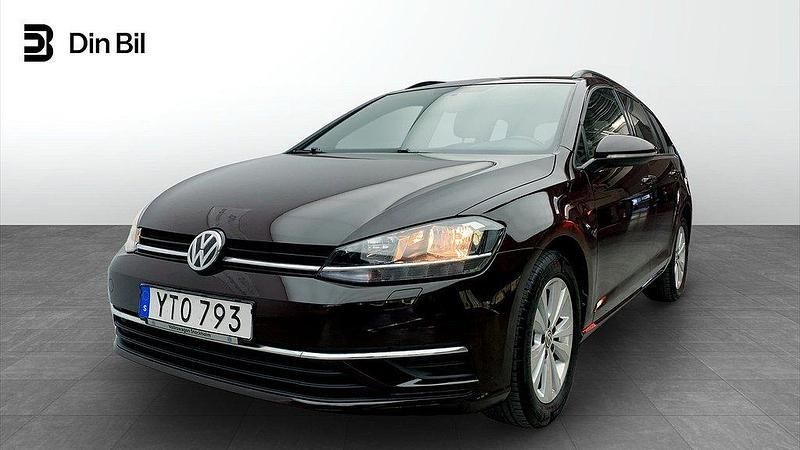 Svart Begagnad 2017 VW Golf VII Kombi | 139 900 kr (Marknadspris) - Bild 1/4