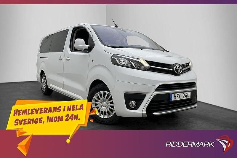 Vit Begagnad 2024 Toyota Proace Verso Kombi | 419 900 kr (Marknadspris) - Bild 1/3