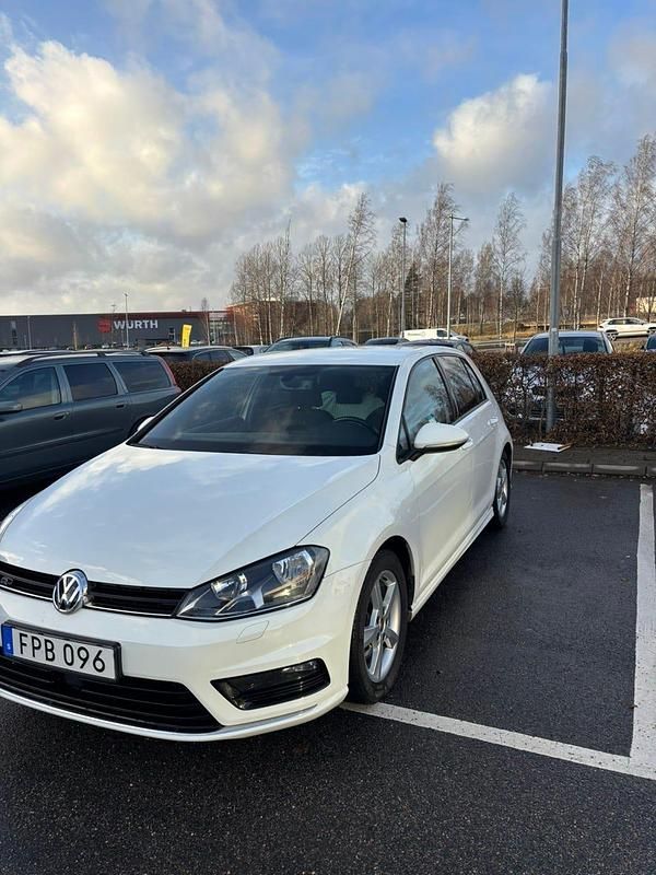 Begagnad VW Golf VII 150 HK (110 kW) 2016