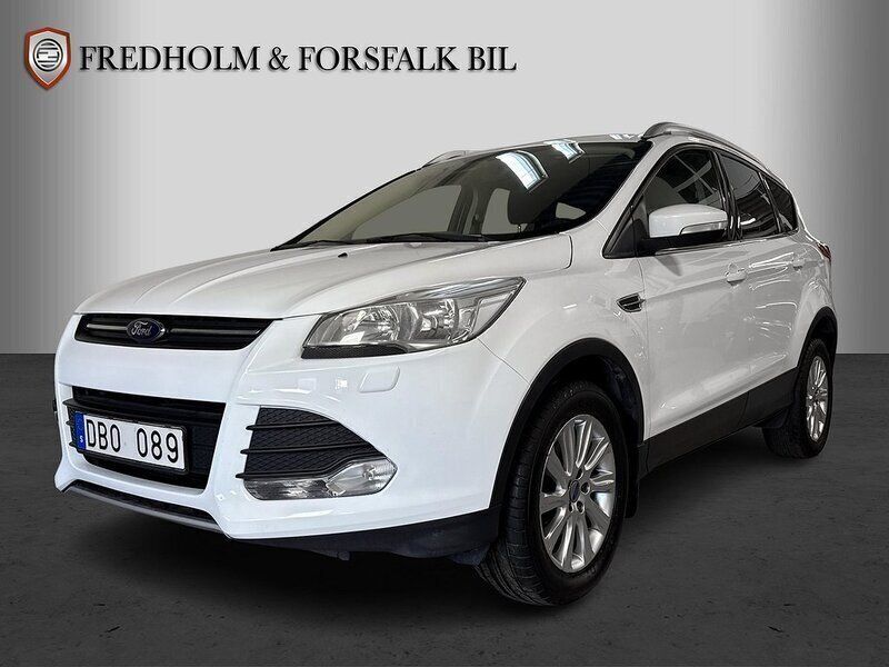 Vit Begagnad 2013 Ford Kuga SUV | 109 900 kr (Marknadspris) - Bild 1/4