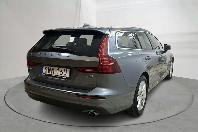 Begagnad Volvo V60 Momentum 150 HK (110 kW) 2019 Grå Kombi