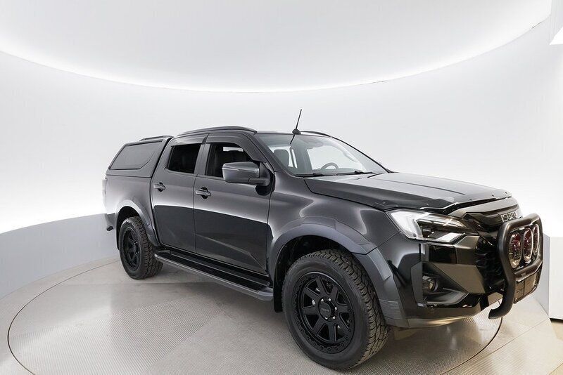 Svart (onyx black mica) Ny 2024 Isuzu D-Max Pickup | 799 000 kr (Dyr) - Bild 1/4