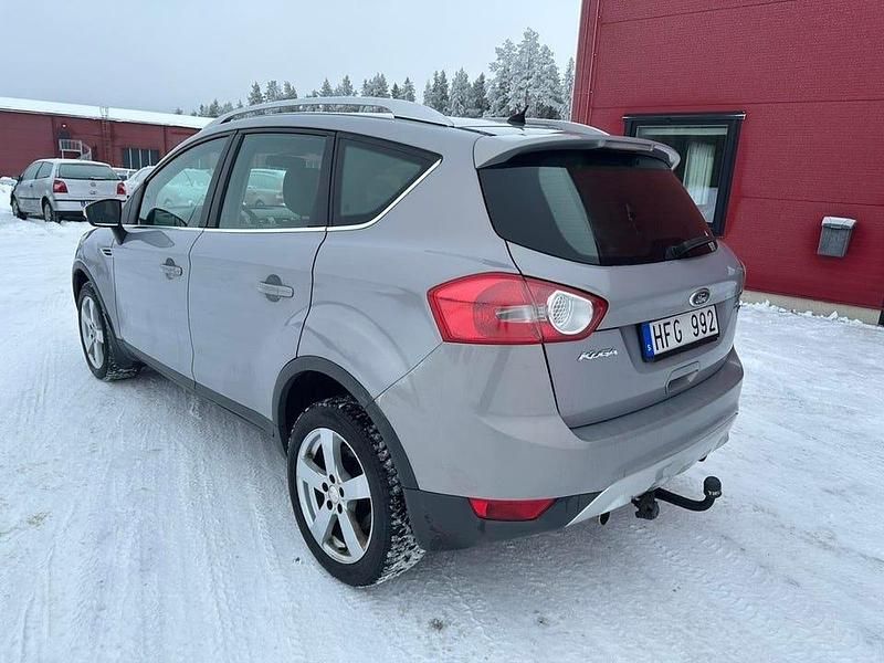 Begagnad Ford Kuga Trend 140 HK (102 kW) 2011 Grå SUV