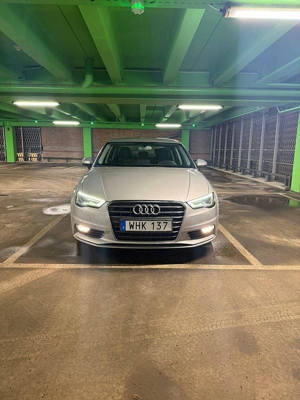Begagnad Audi A3 125 HK (91 kW) 2015 Sedan