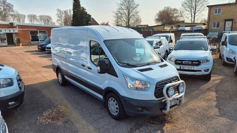Vit Begagnad 2018 Ford Transit Van | 236 250 kr (Dyr) - Bild 1/4