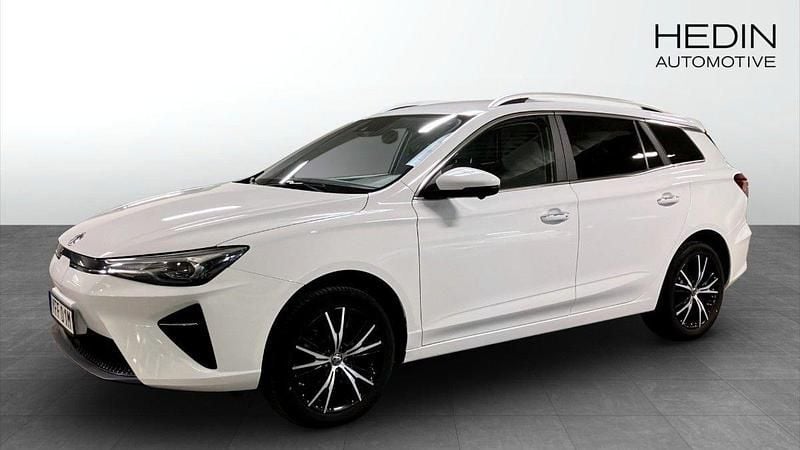 Vit (white) Begagnad 2022 MG MG5 EV Luxury Kombi | 219 900 kr (Lite dyr) - Bild 1/4
