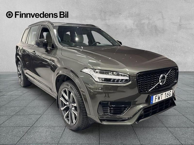 Grå Begagnad 2022 Volvo XC90 R-Design SUV | 599 000 kr - Bild 1/4