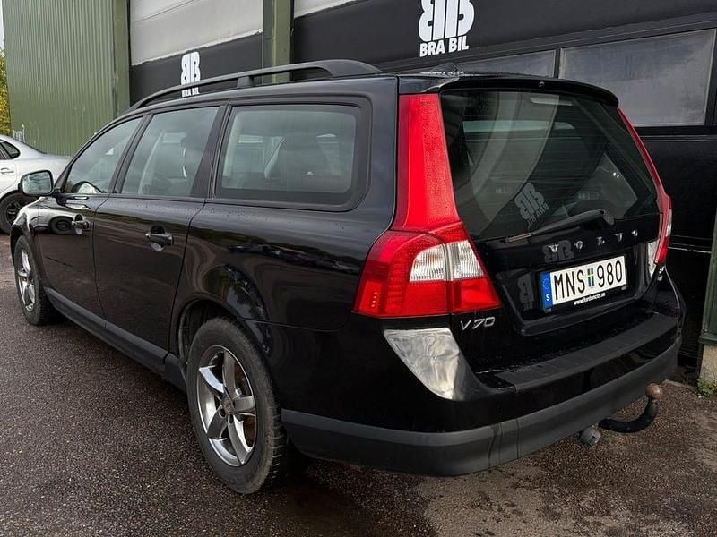 Begagnad Volvo V70 Kinetic 146 HK (107 kW) 2009 Svart Kombi