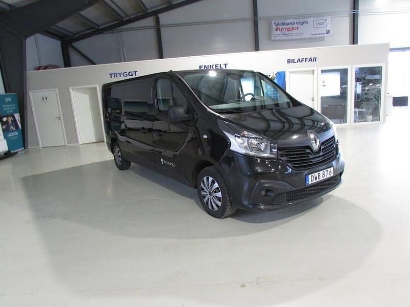 Begagnad Renault Trafic 125 HK (91 kW) 2018 Svart Minibuss