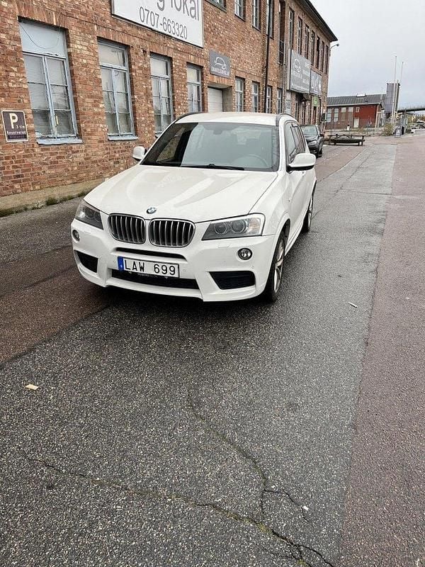 Vit Begagnad 2012 BMW X3 M Sport SUV | 140 000 kr (Marknadspris) - Bild 1/4