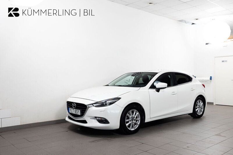 Vit Begagnad 2017 Mazda 3 Inclusive Halvkombi | 154 900 kr (Marknadspris) - Bild 1/4