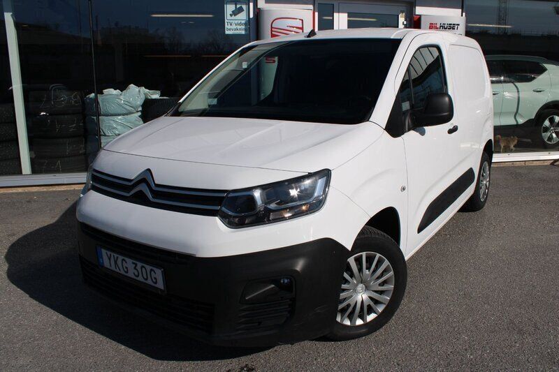Vit Begagnad 2020 Citroën Berlingo Minibuss | 124 900 kr (Marknadspris) - Bild 1/4