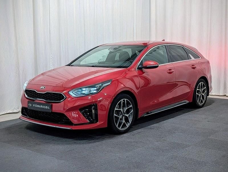 Röd Begagnad 2019 Kia ProCeed GT GT-Line Halvkombi | 159 900 kr (Superpris) - Bild 1/4