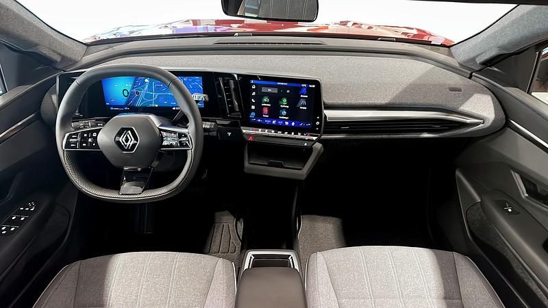 Begagnad Renault Scénic Evolution 162 kW (221 HK) 2025 Röd (grey) Minibuss